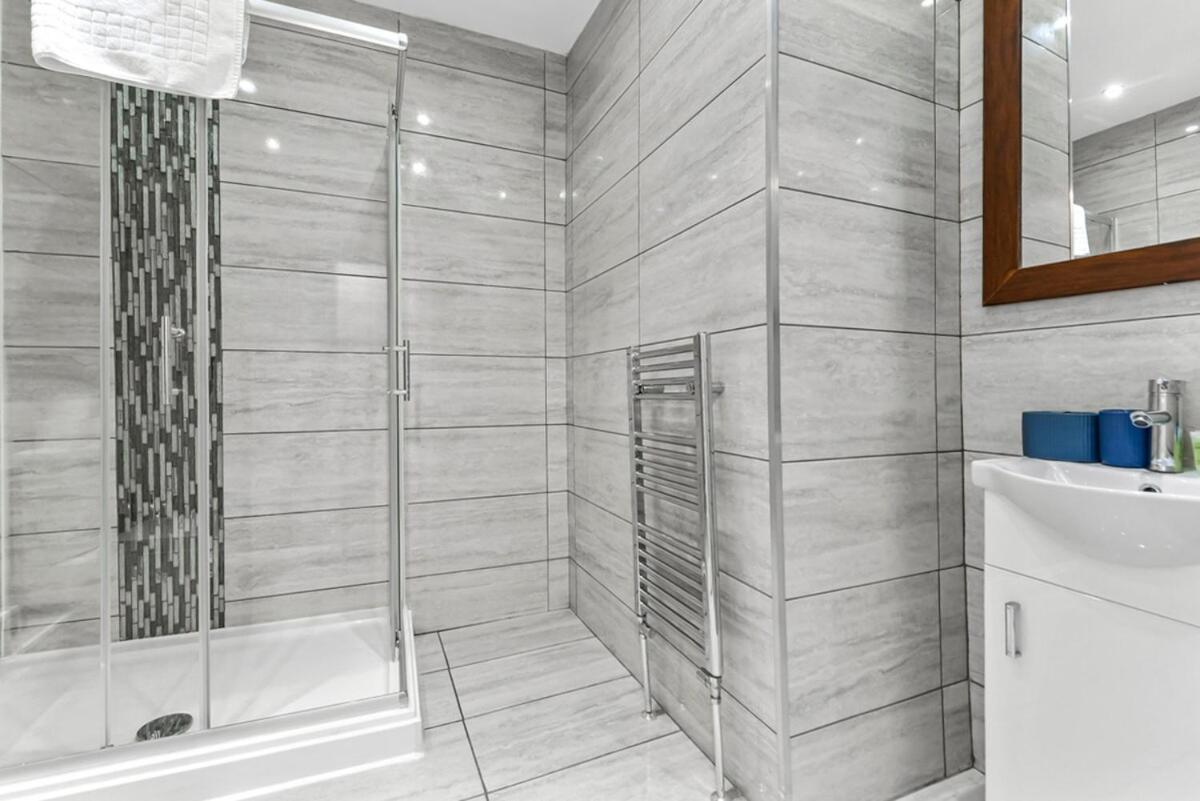 Charming 3br Flat With Ensuite Master And Balcony Appartement Londres